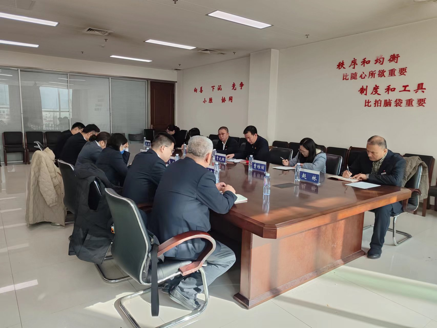 石家庄仲裁委员会秘书处党支部开展“传承红色精神，永葆政治本色”主题教育专题党日活动