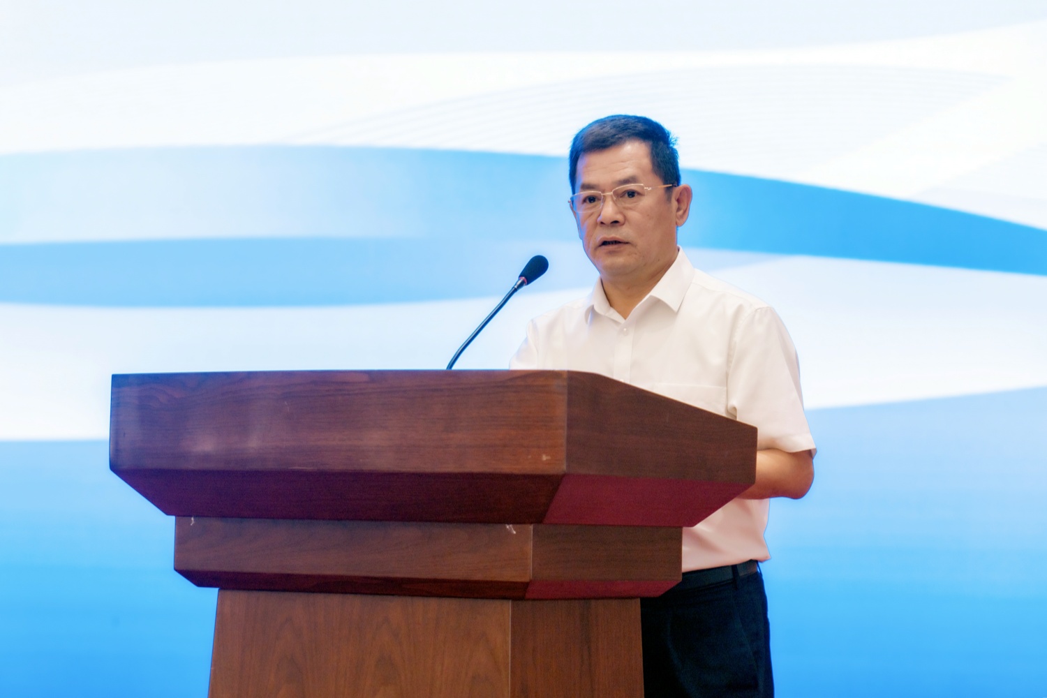 石家庄仲裁委员会举办仲裁员培训活动