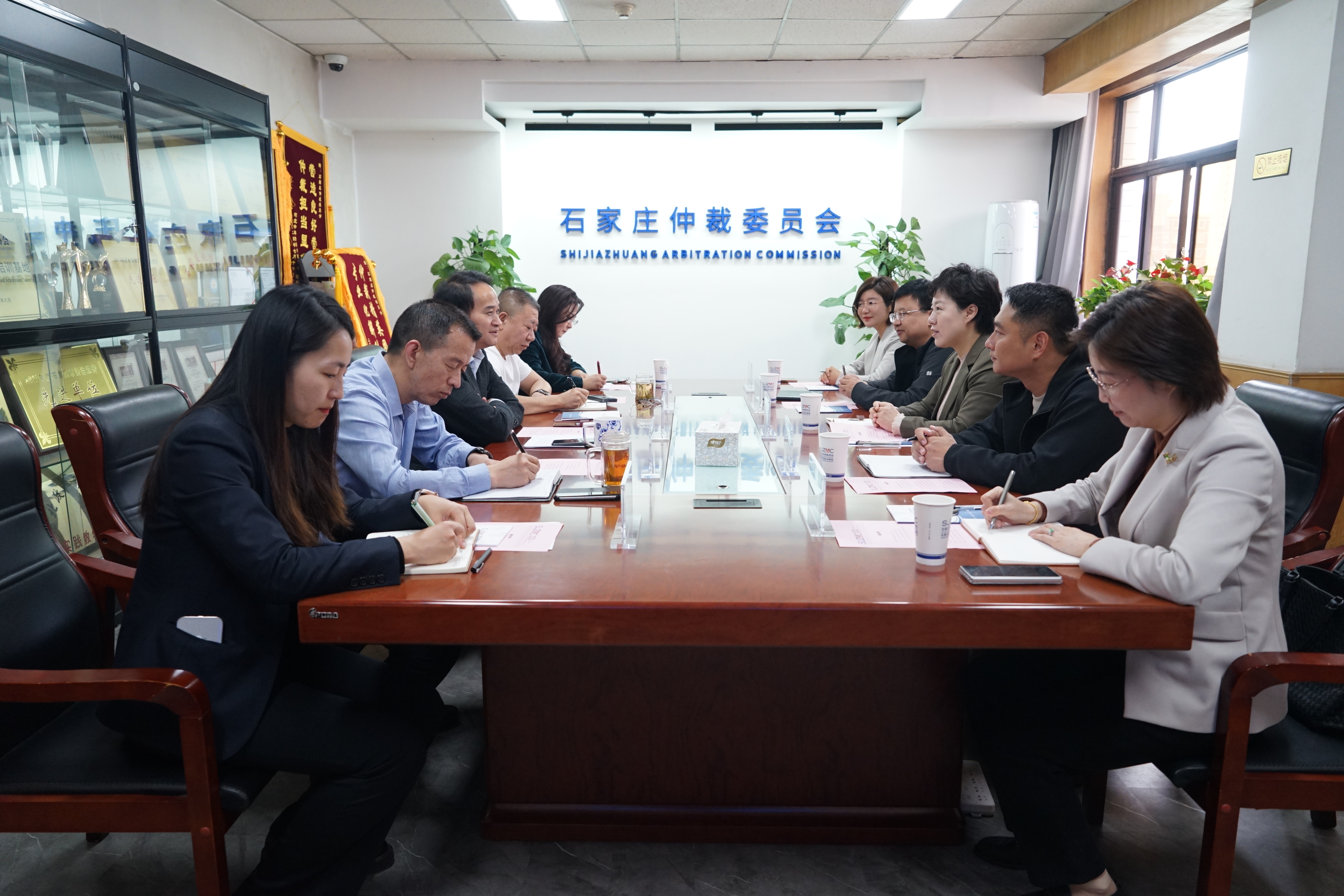 石家庄仲裁委员会与市侨联座谈交流探索建立涉侨法律服务合作新机制