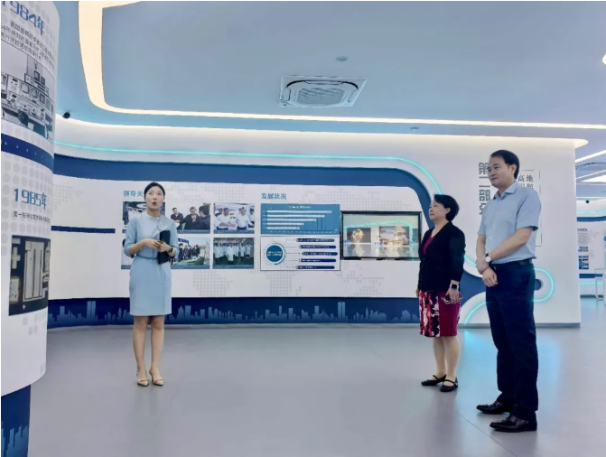 深化仲裁服务 助力高新企业高质量发展——石仲赴鹿泉经济开发区开展调研座谈 深化仲裁服务 助力高新企业高质量发展——石仲赴鹿泉经济开发区开展调研座谈